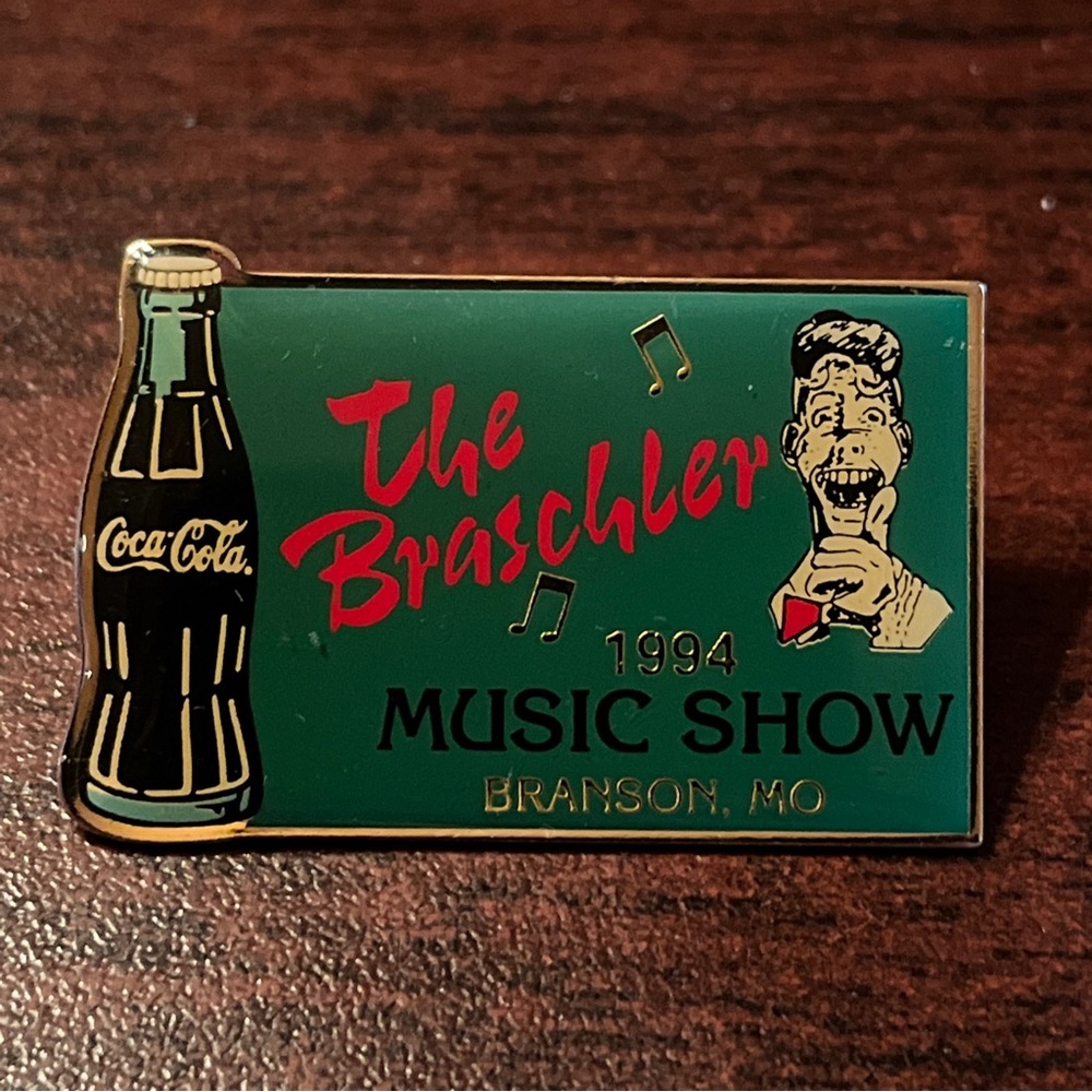 Vintage 1994 Coca-Cola Coke The Braschler Music Show Branson Missouri Lapel Pin